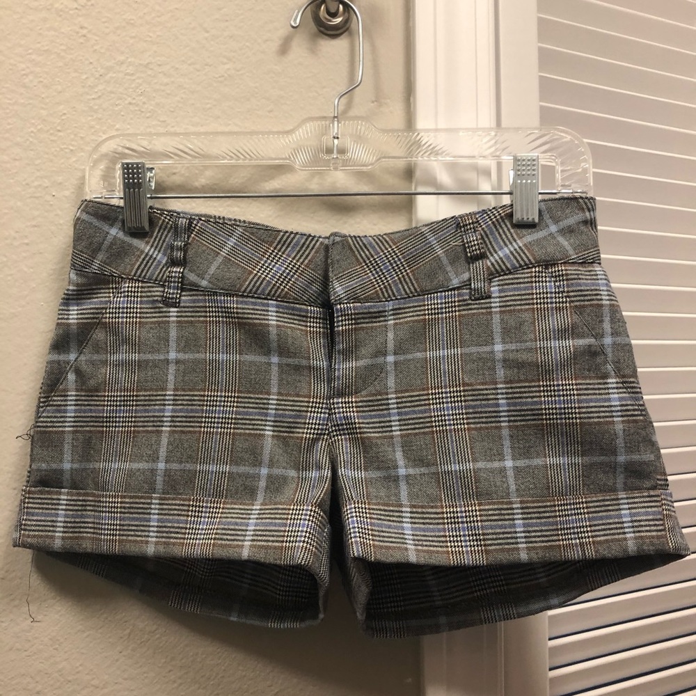 Guess size 26 shorts